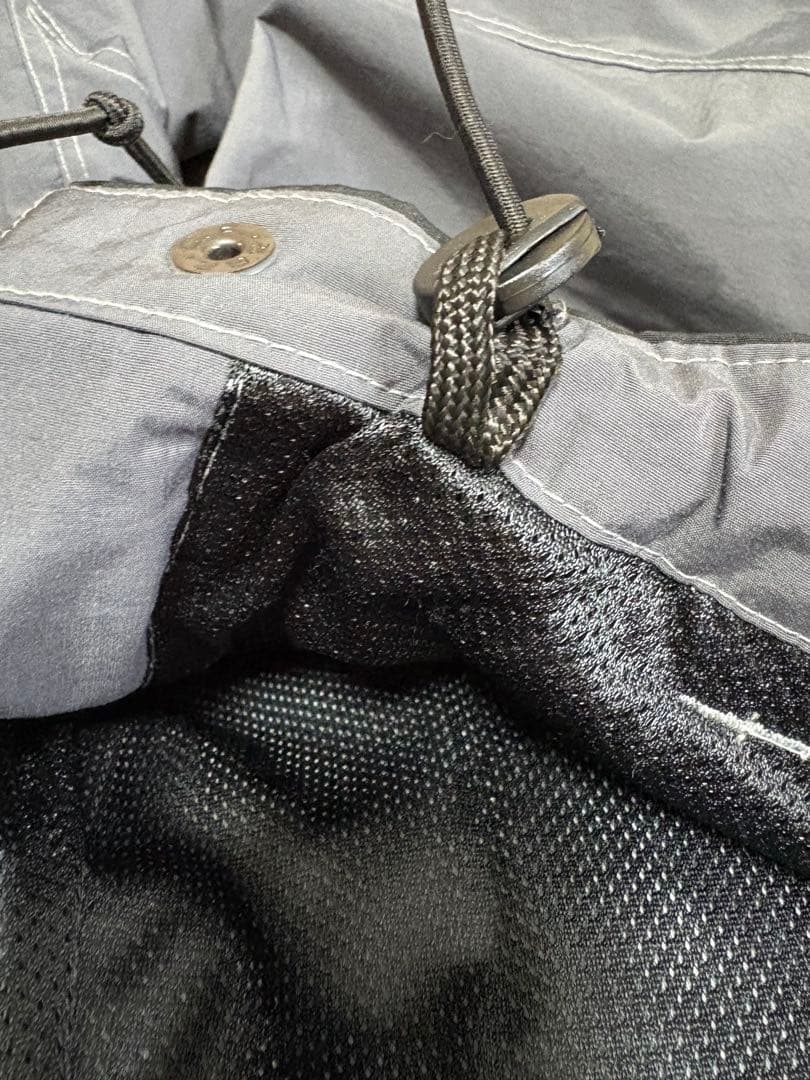 スノーボードパンツ クイックシルバー　グレー　Sサイズ