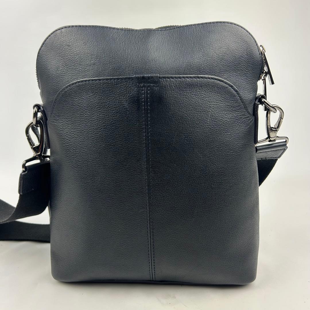 【美品】バーバリーブラックレーベル ショルダーバッグ オールレザー　チャーム　紺