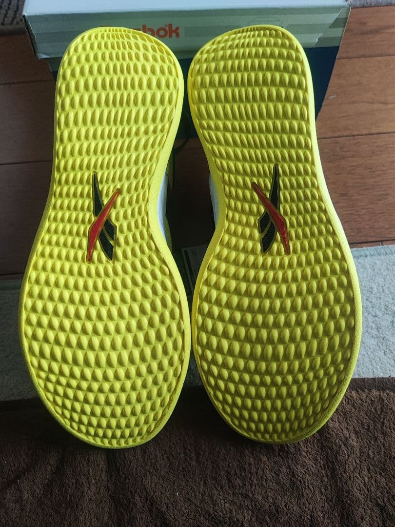 Reebok / INSTAPUMP FURY ZONE（アシッドイエロー）