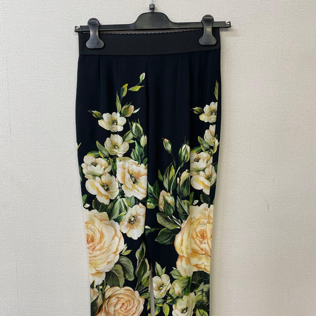 DOLCE&GABBANAドルガバ　レディース　花柄パンツ38 新品タグ付き