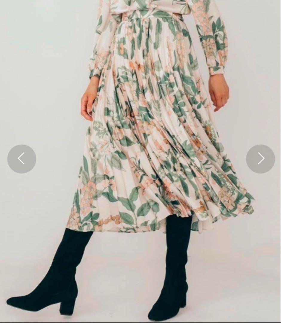 ダブルスタンダードクロージング　花柄プリントアコーディオンスカート