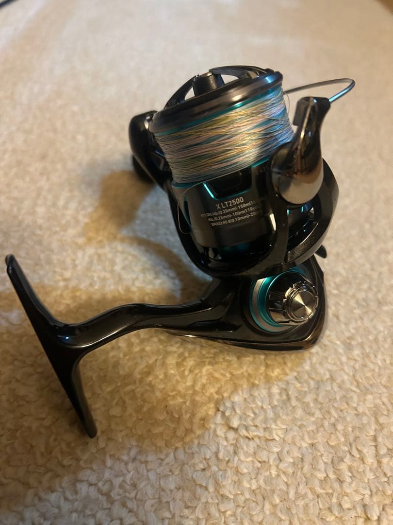 スピニングリール ダイワ　エメラルダスX LT2500