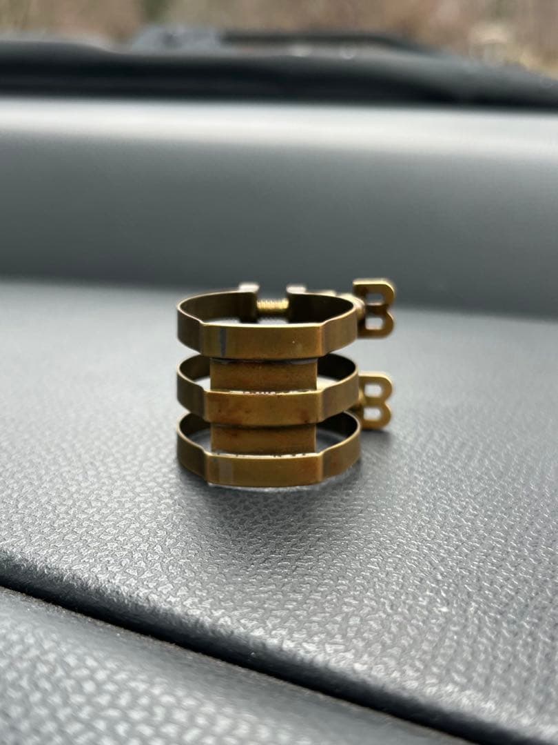 エコーブラス リガチャー アルトサックス ブリルハート