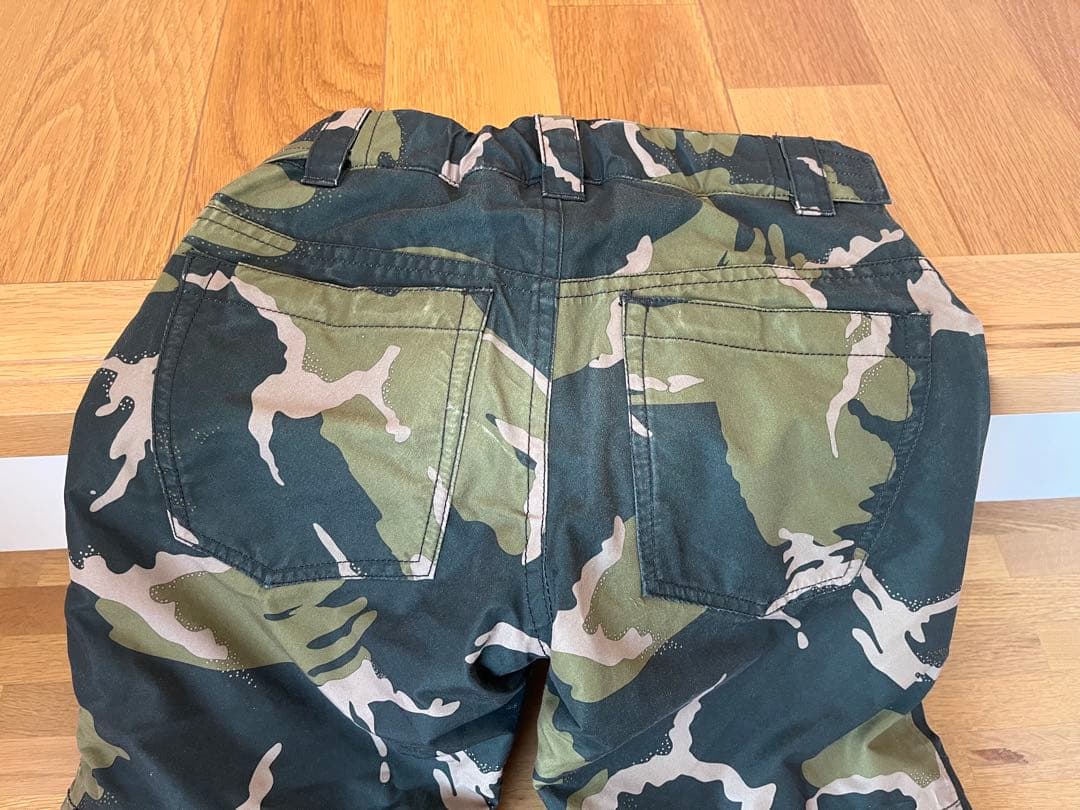 Burton 子供用 スノーボードウェア 上下セット XS （グローブおまけ）