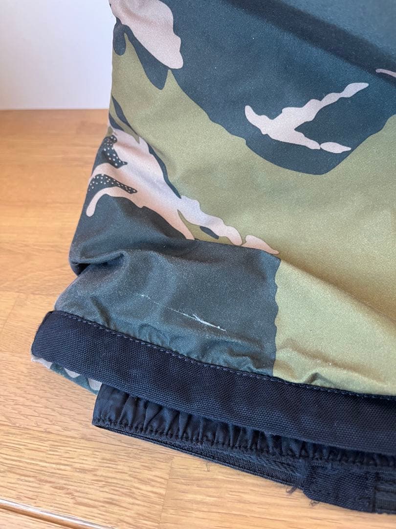 Burton 子供用 スノーボードウェア 上下セット XS （グローブおまけ）