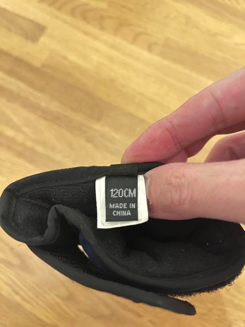 Burton 子供用 スノーボードウェア 上下セット XS （グローブおまけ）