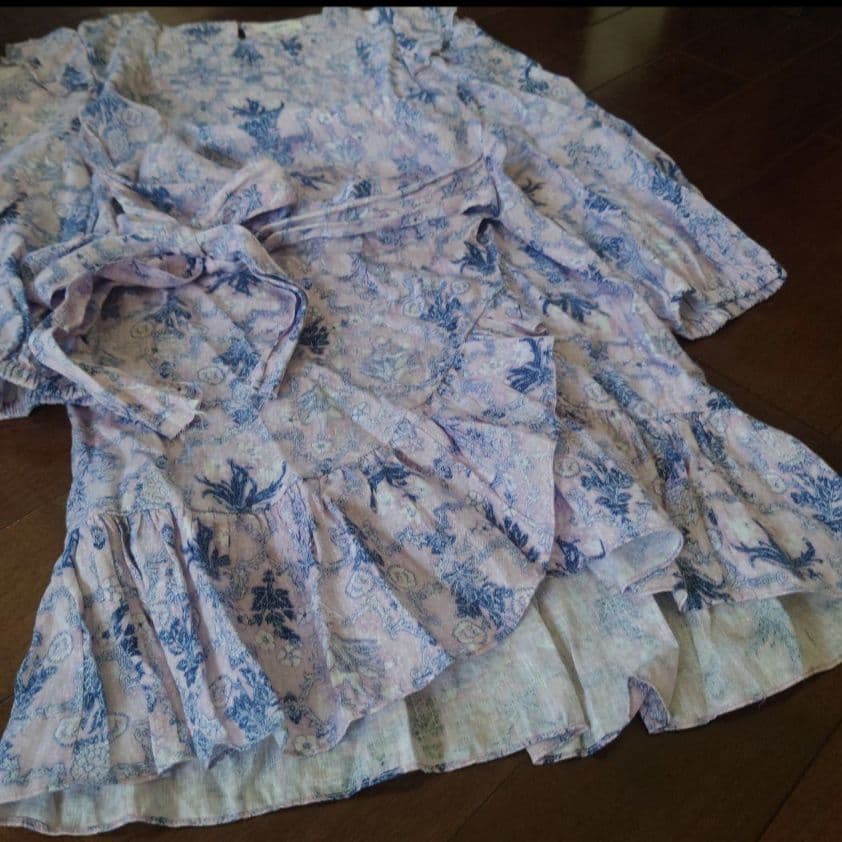 イザベルマランエトワール★ラッフルスリーブ ラップワンピース