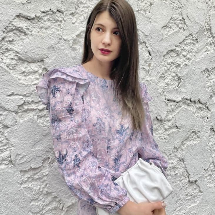 イザベルマランエトワール★ラッフルスリーブ ラップワンピース