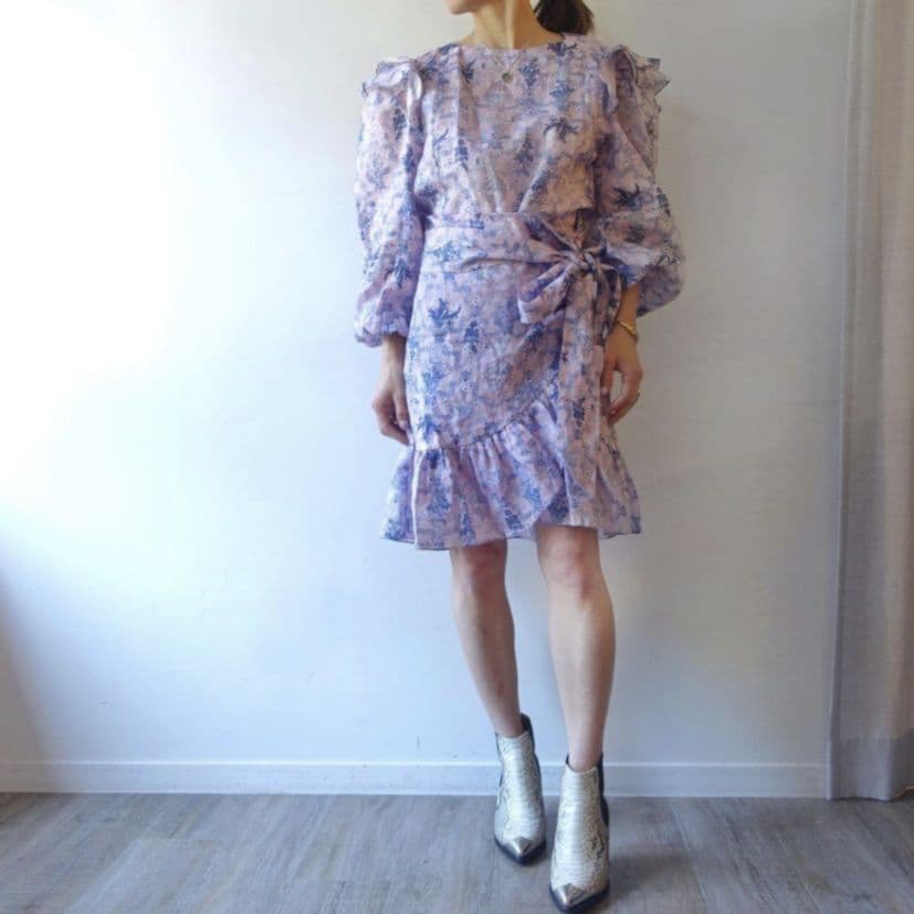 イザベルマランエトワール★ラッフルスリーブ ラップワンピース