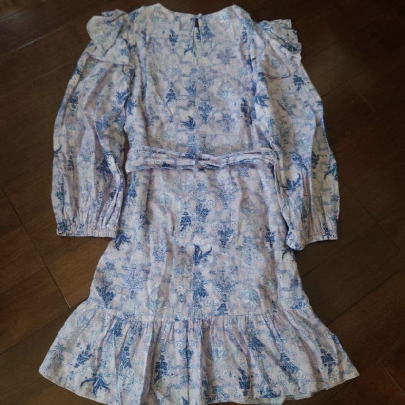 イザベルマランエトワール★ラッフルスリーブ ラップワンピース