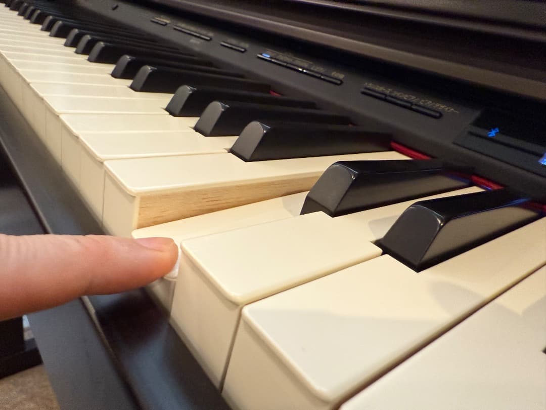 【送料込】Roland 電子ピアノHP605/高音質/88鍵/Bluetooth