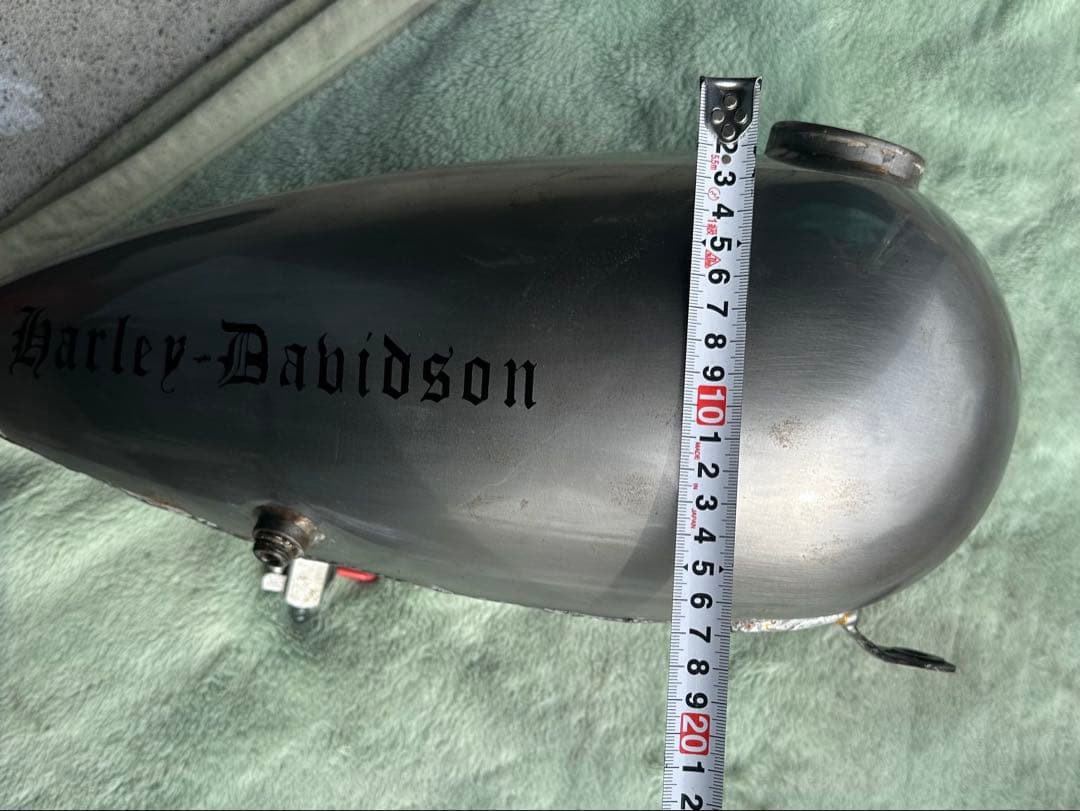 ハーレー　マスタングタンク