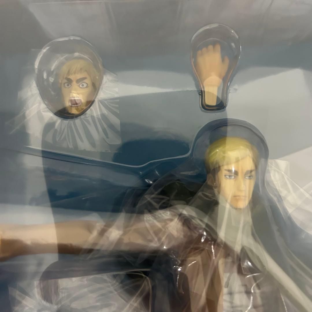 進撃の巨人　エルヴィン　1/8 フィギュア　千値練　BRAVE ACT