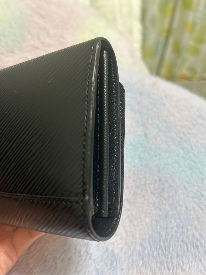 LOUIS VUITTON エピレザー ブラック 長財布