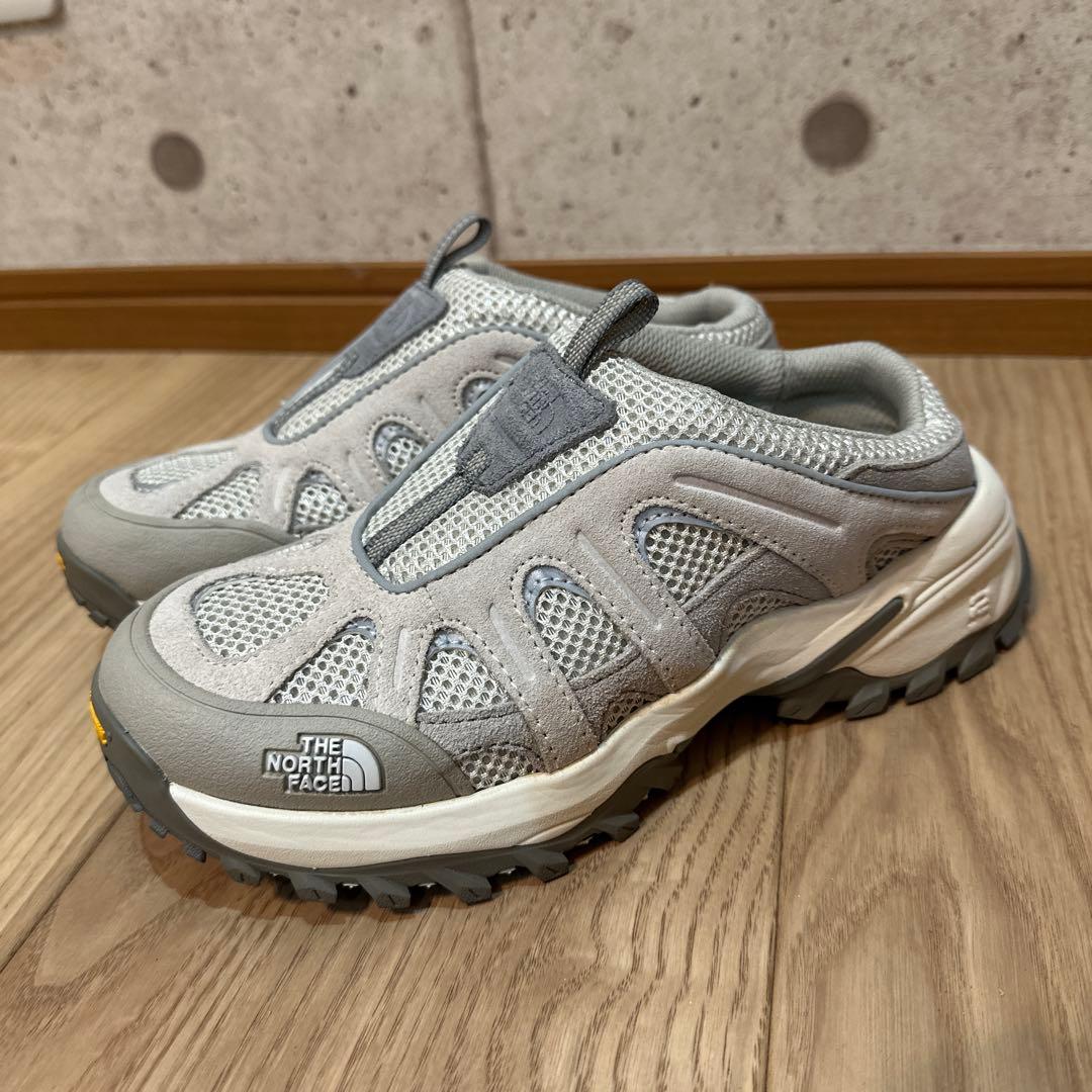 ザ・ノース・フェイス ヘッジホッグ RVST 23cm スリッポン