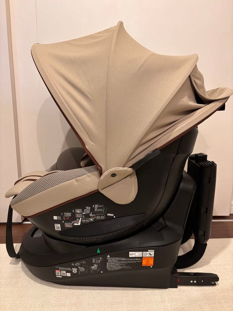 エールべべ クルットR ウィ2 クレアベージュ（アカチャンホンポ限定）