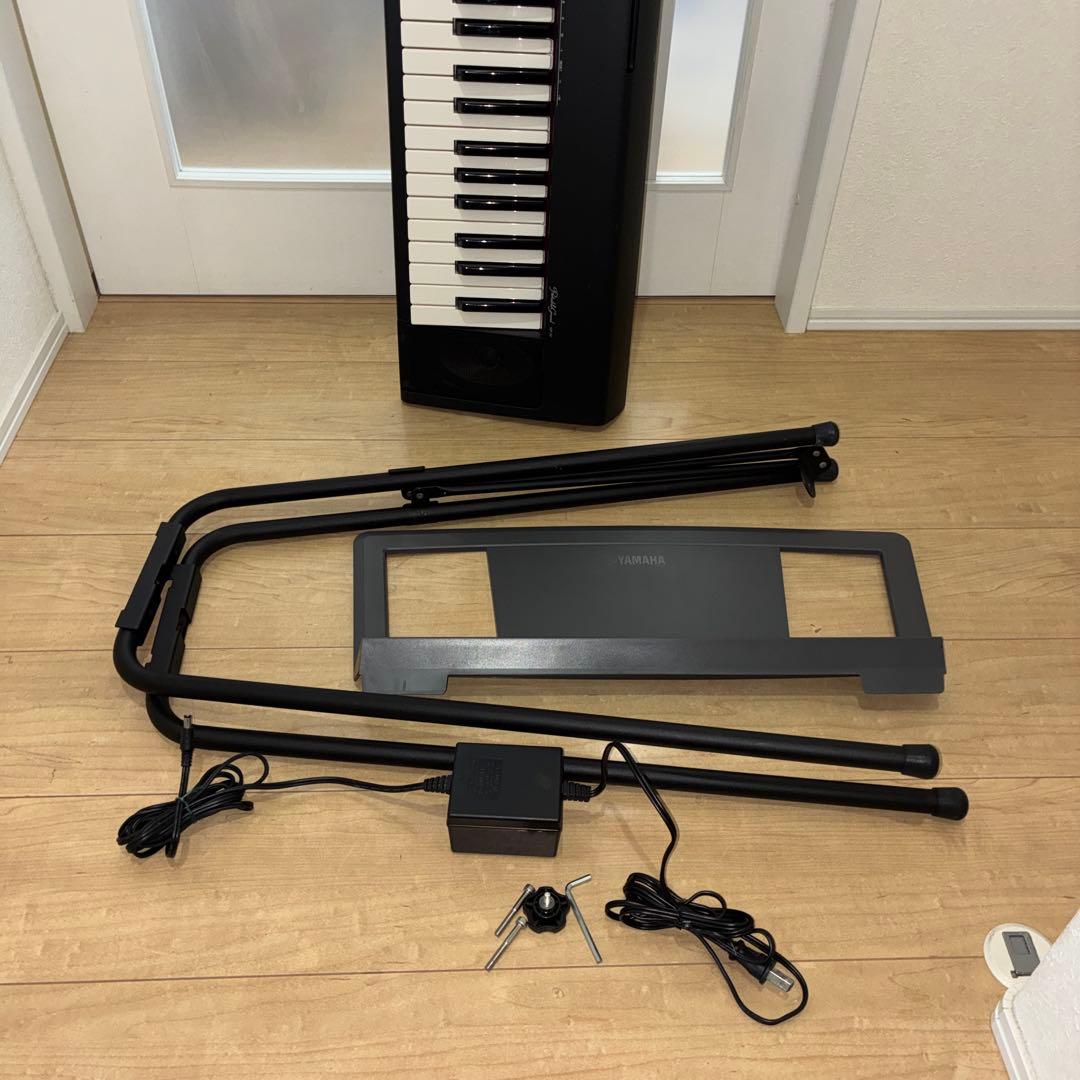 スタンド付属　YAMAHA 電子ピアノPortable grand NP-30