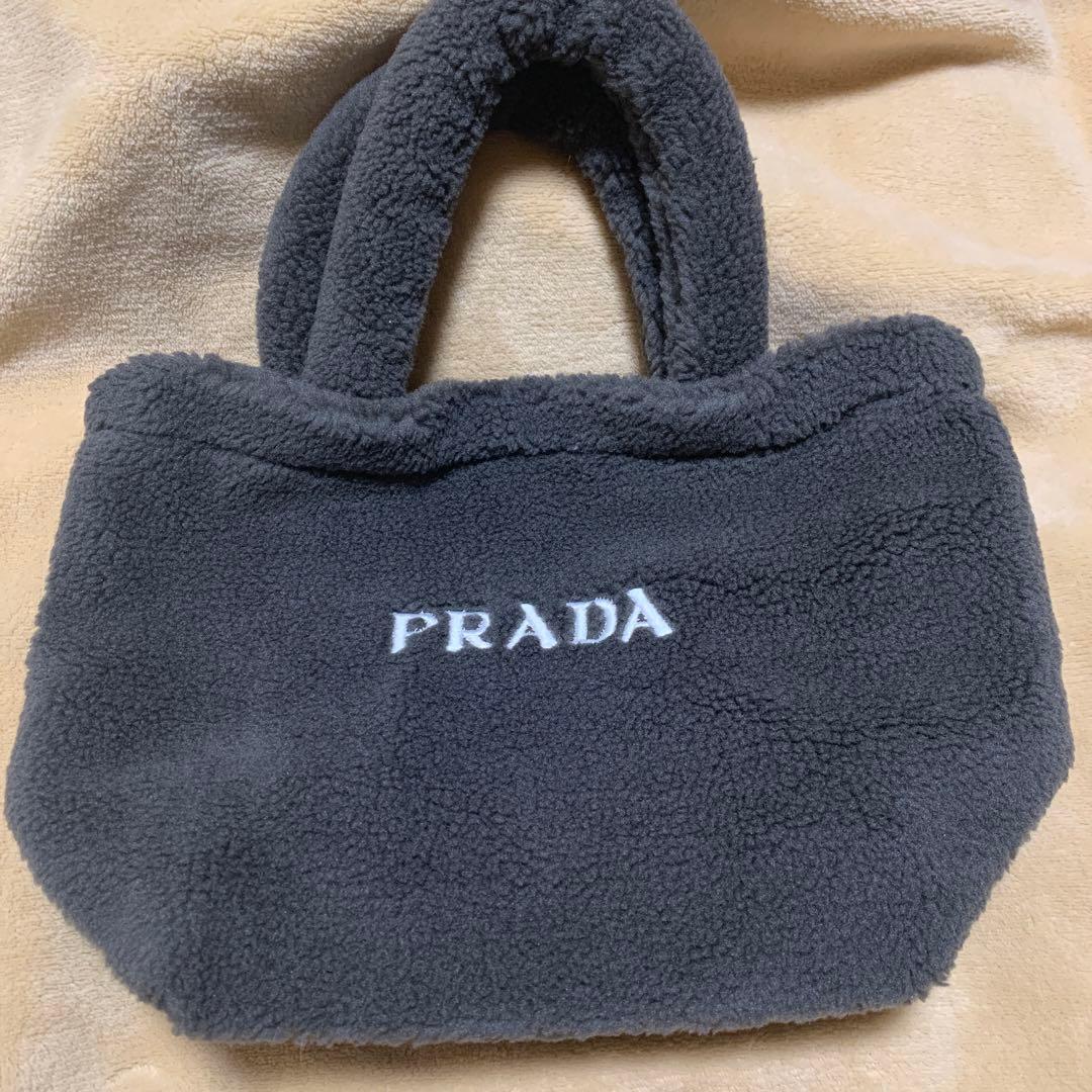 限定品プラダノベルティフリースハンドバッグ ダークグレー