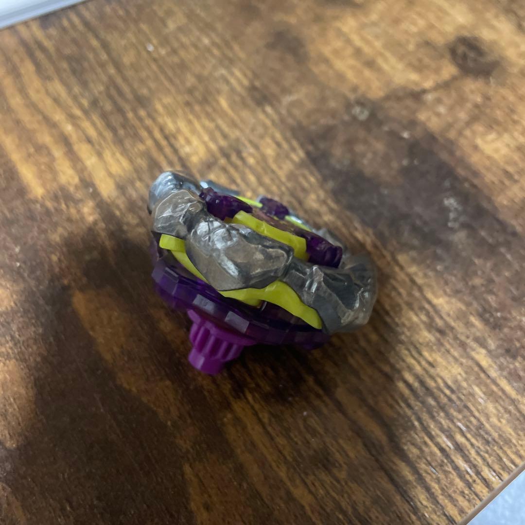 限定新品】オロチクラスタ6-60LF ベイブレードX た4 - メルカリ