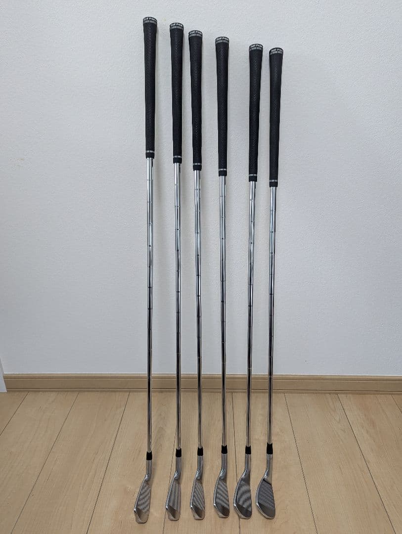 タイトリストT100 2023年モデル