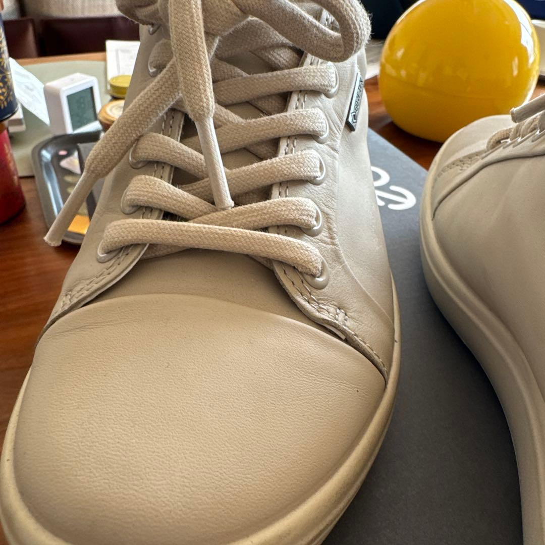 ecco スニーカー ホワイト サイズ36