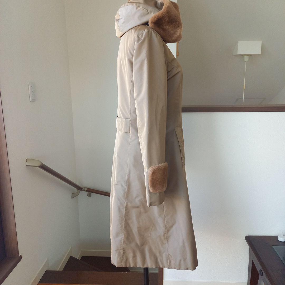 FOXEYフード付き ベージュ ロングコート