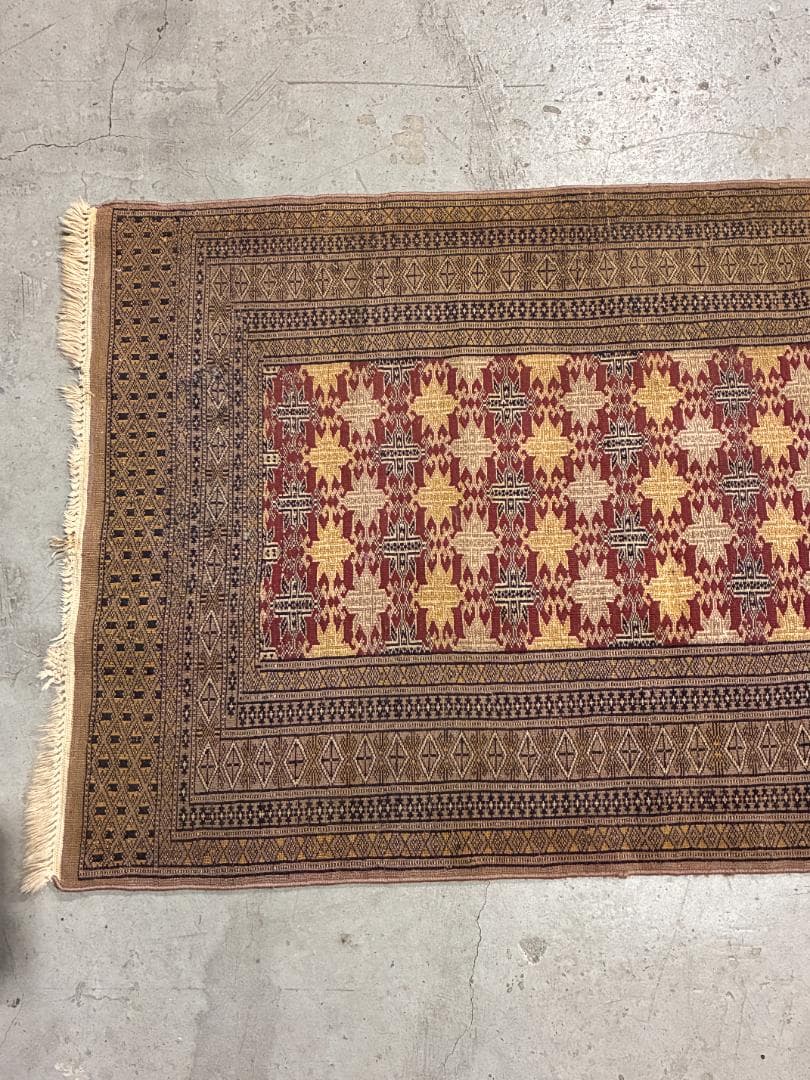 ✦vintage rug✦　154cm×89cm　ペルシャ絨毯　トライバルラグ