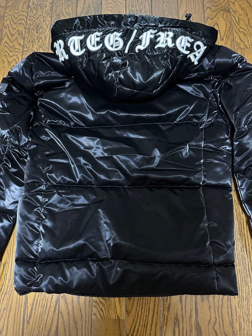 アダムスジャグラーRTEG 黒ブルゾン ダウンジャケット新品未使用 完売