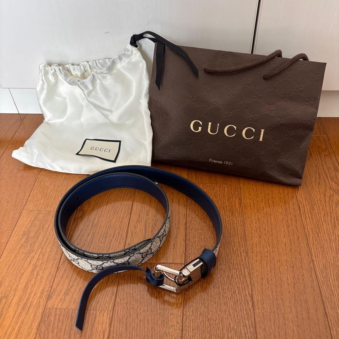 【封印タグ付き新品・未使用】GUCCI ロゴ入り 極美品 リバーシブルベルト