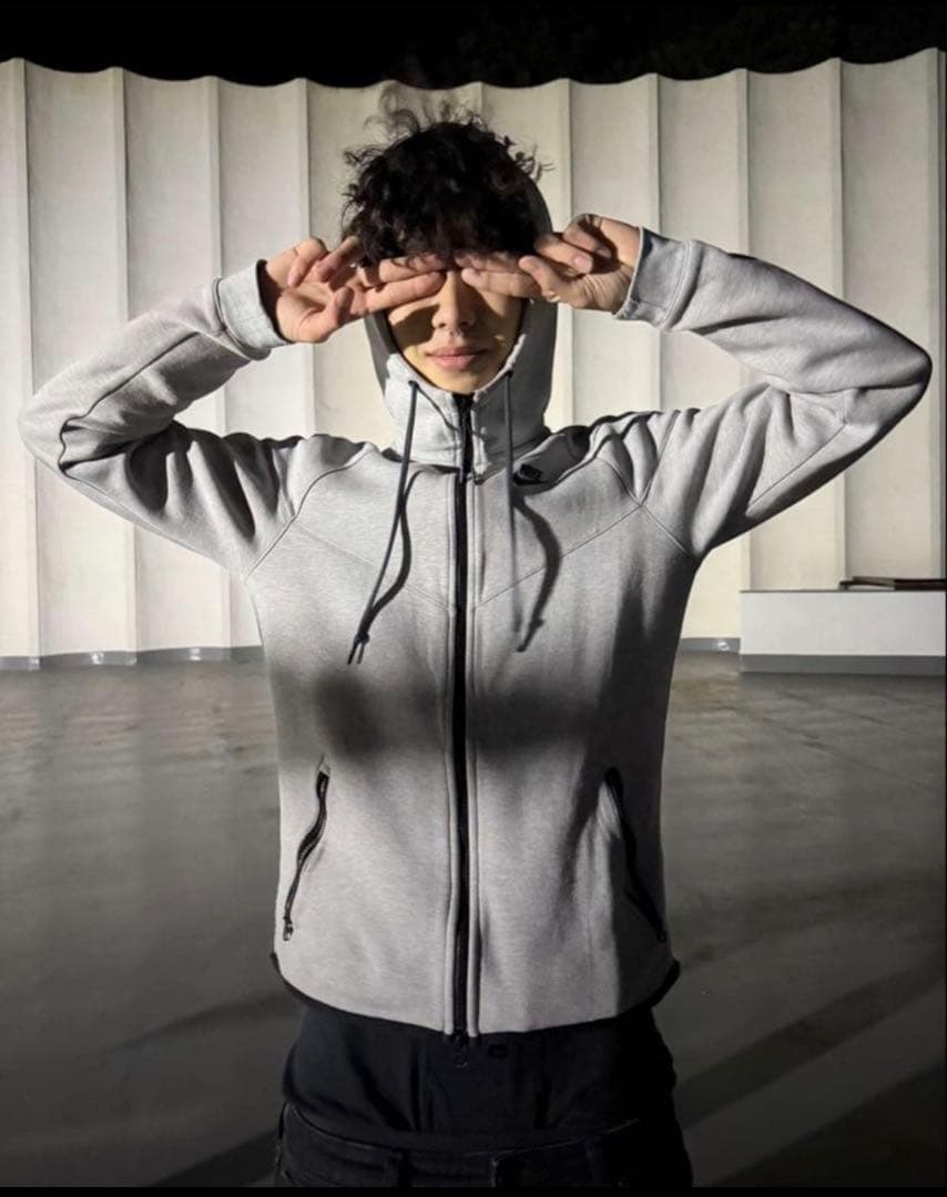 Nike 旧テックフリースfuckthisindustry fuckmylife - メルカリ