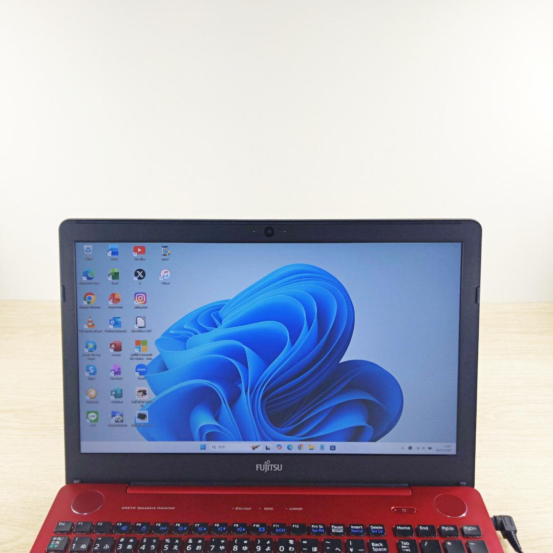 Corei7☆メモリ16GB☆Win11 ブルーレイ ノートパソコン カメラ付き