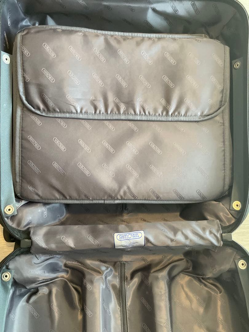 RIMOWA サルサ ビジネス