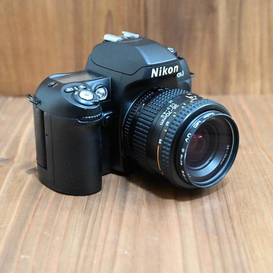 【美品！】Nikon F80D＋標準レンズ+付属品