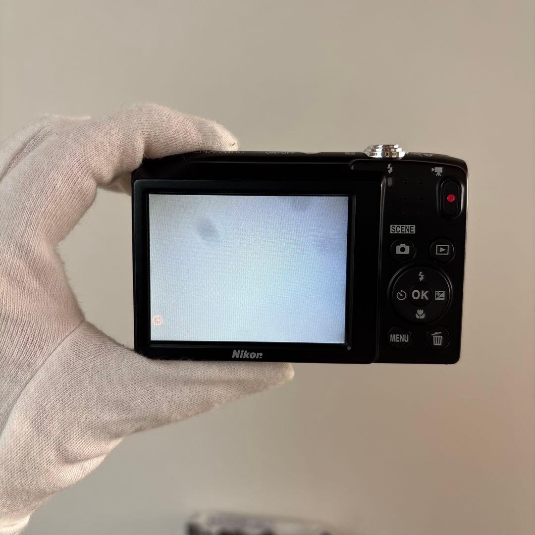 Nikon COOLPIX A100 デジタルカメラ