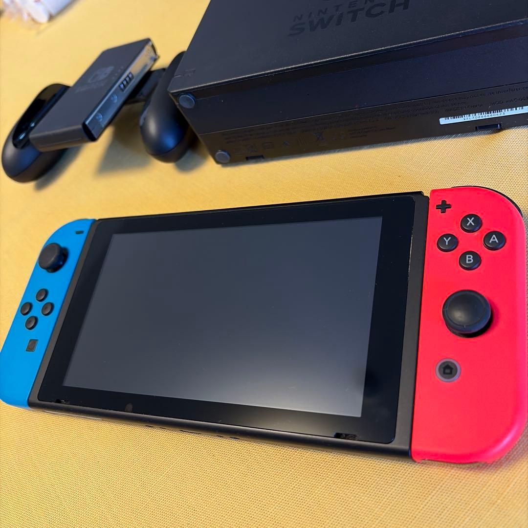 美品⭐︎Nintendo Switch 本体　ドック　青/赤 ジョイコン付き