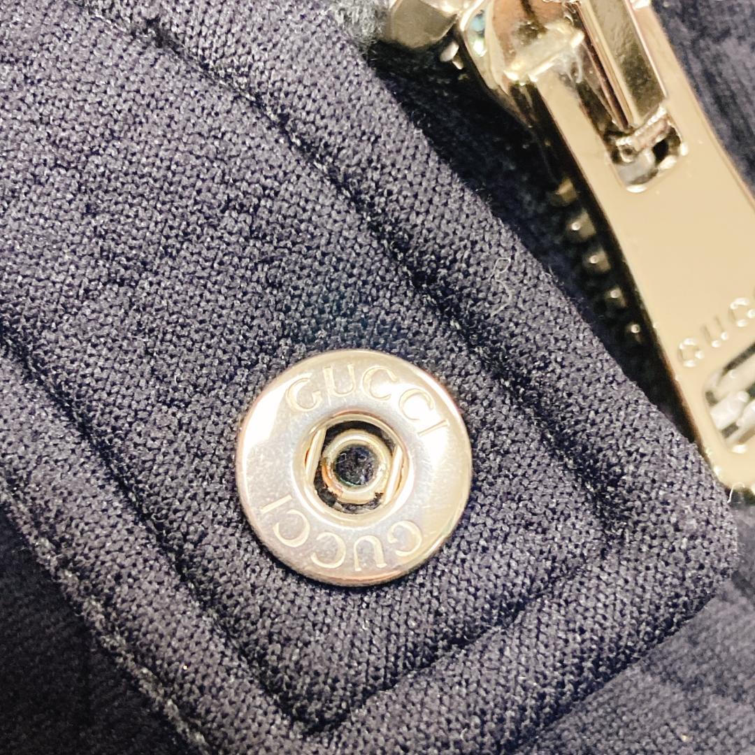 美品 ストレッチ GUCCI キルティング ロゴジップ ワンピース