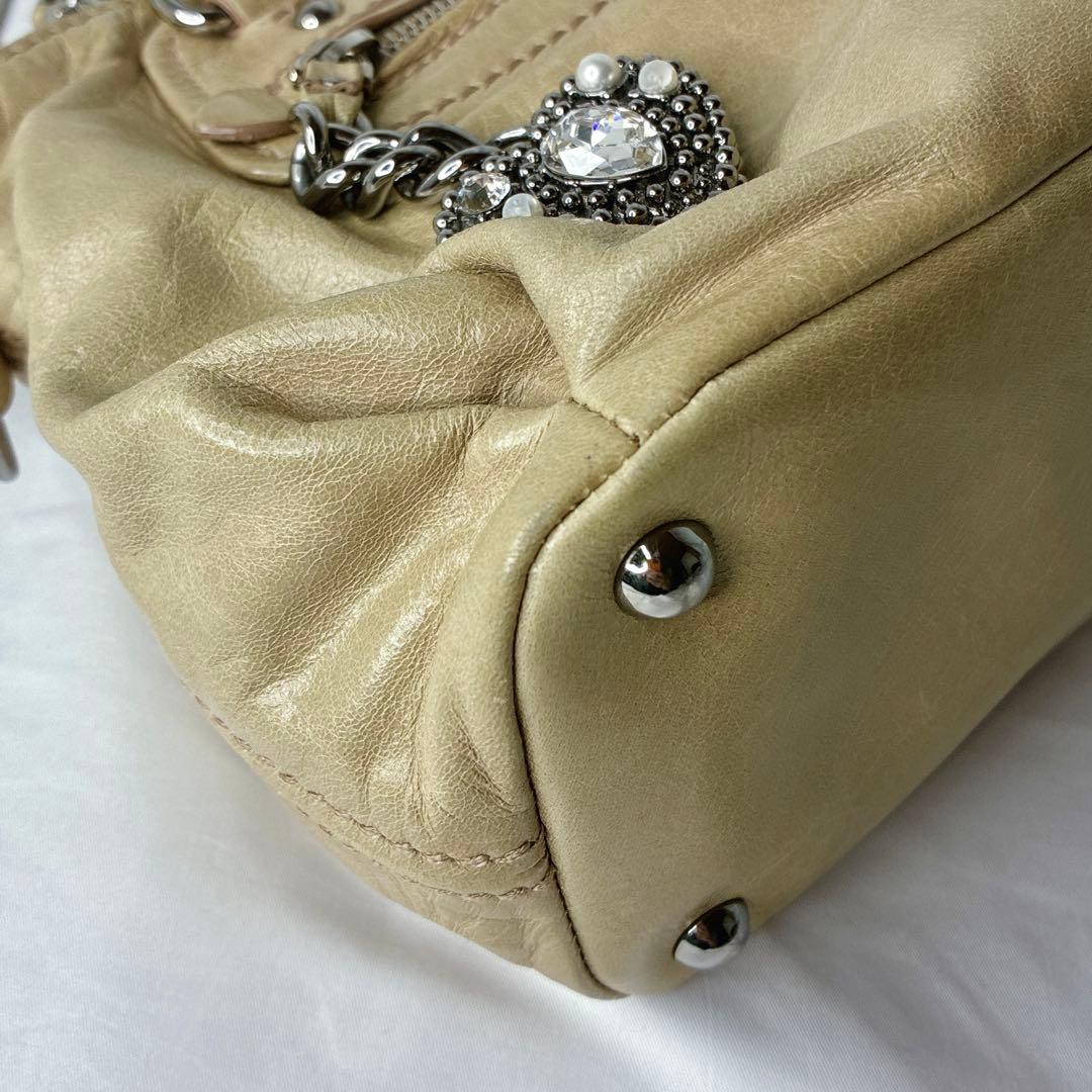 いちごパフェさん専用】miumiu スタッズ ハンドバッグ ハートチャーム