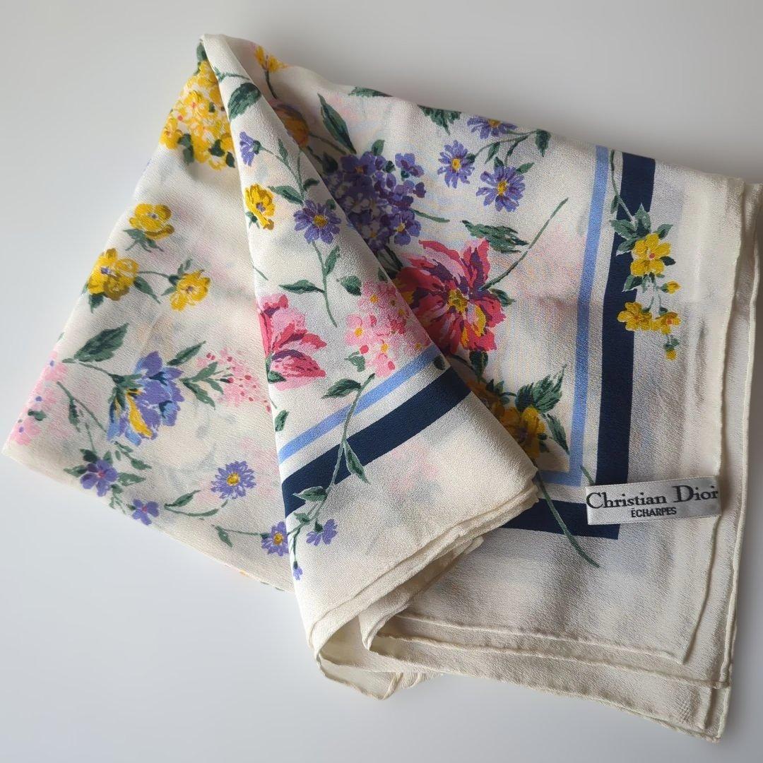 Christian Dior フラワープリント スカーフ