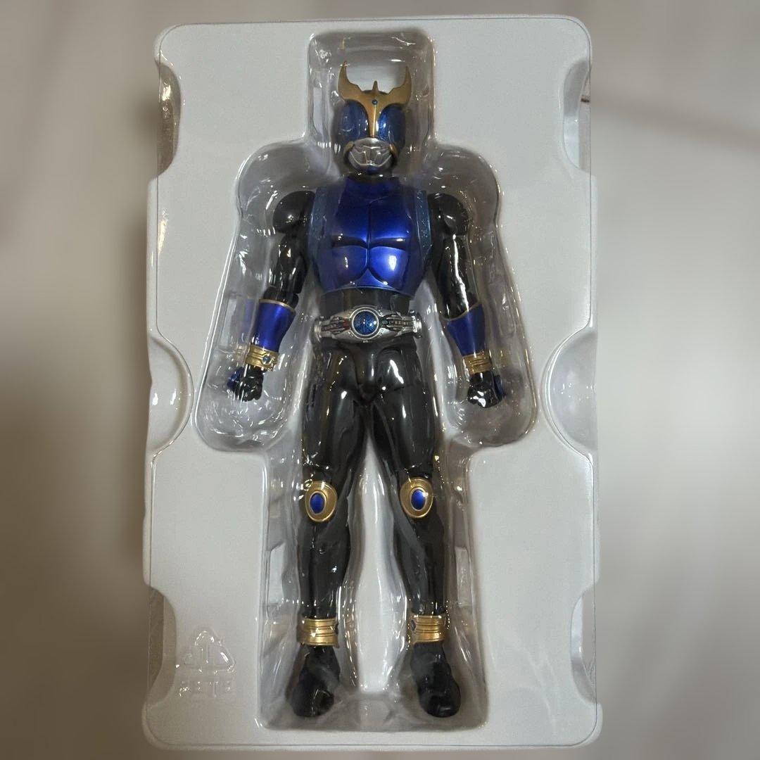 S.H.Figuarts(真骨彫製法) 仮面ライダークウガ ドラゴンフォーム