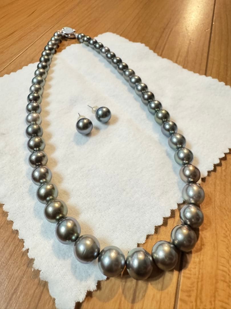 大粒黒真珠　銀座松屋　ネックレス　ピアス　セット　冠婚葬祭　フォーマル