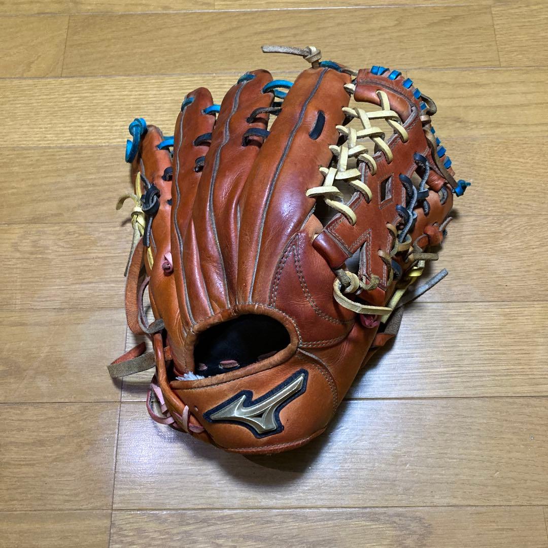 ミズノグローバルエリート　軟式　外野グローブ