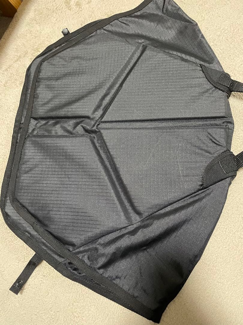 Field record チェアカーボンフィールド