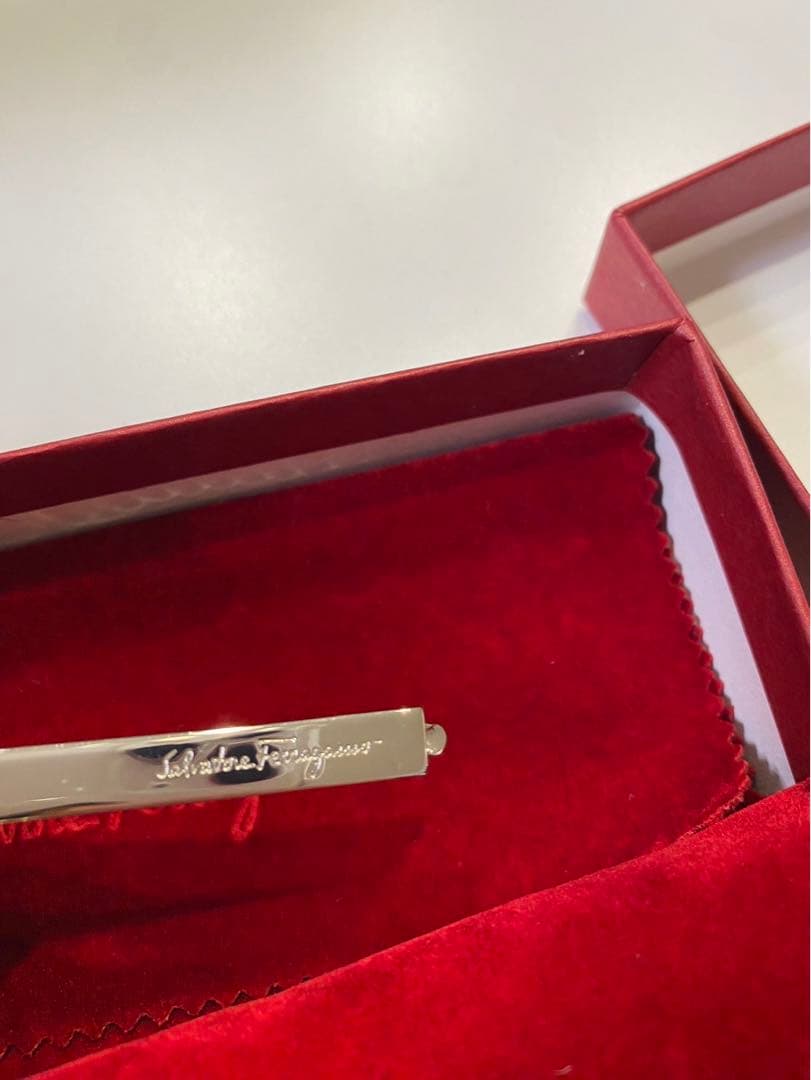 フェラガモ　ネクタイピン