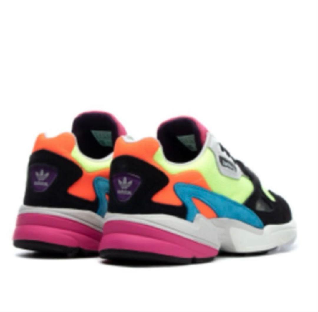 ぶ*ん様 アディダスオリジナルス FALCON ハイレゾイエロー ネオンカラー