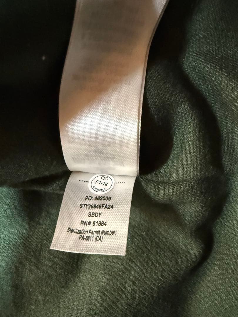 Patagonia ベージュ ダウンジャケット フード付き