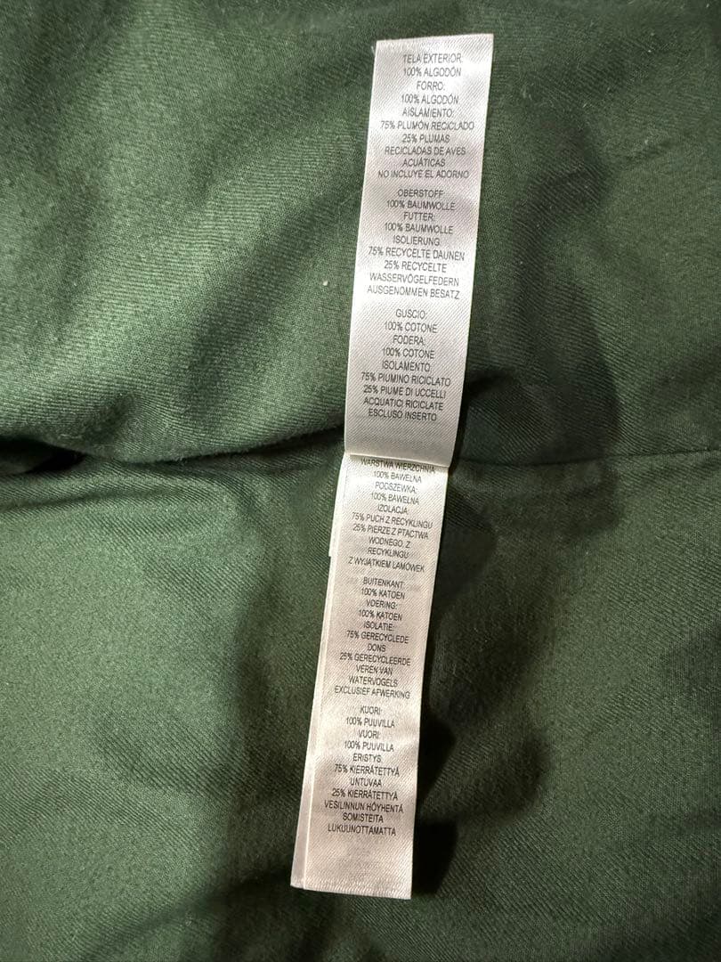 Patagonia ベージュ ダウンジャケット フード付き