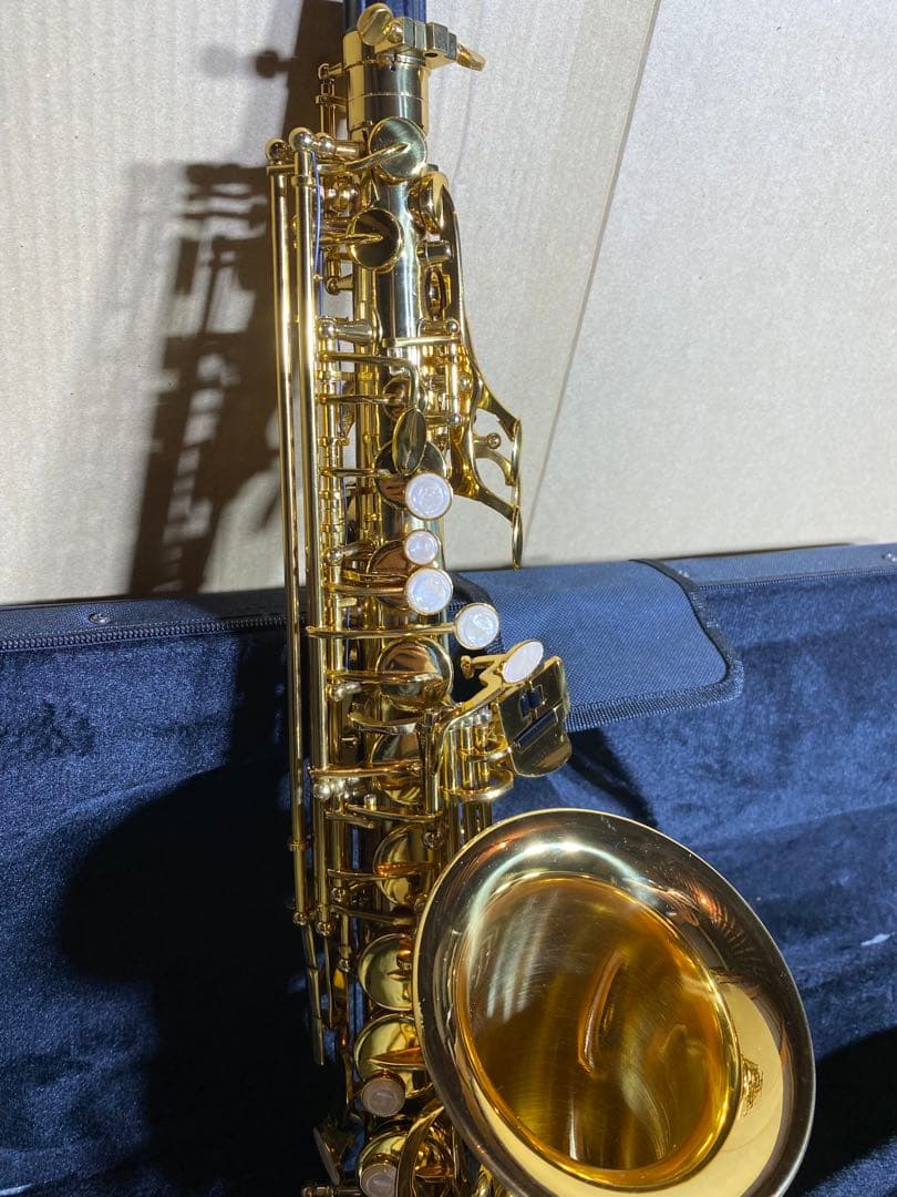 アルトサックス 現状品 管楽器 JUUXAAN」の刻印があります。