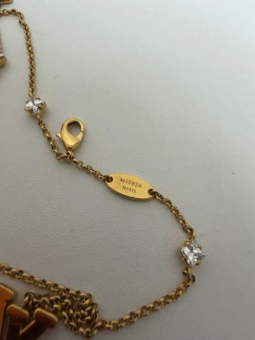 Louis Vuitton ロゴチャーム ブレスレット