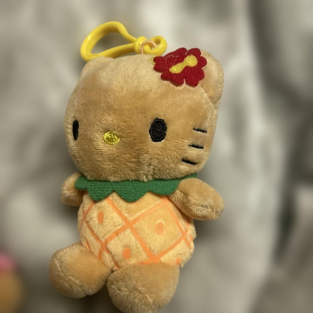 ハローキティ パイナップルキーホルダー ハワイ - メルカリ