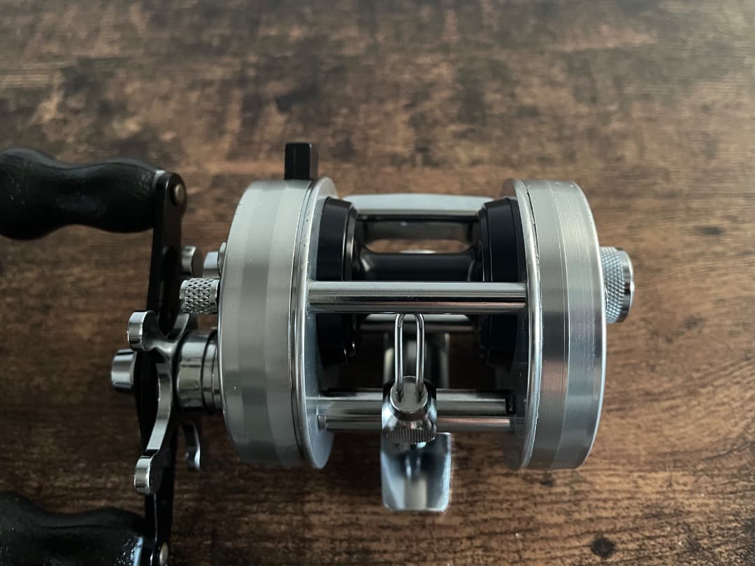 ABU Ambassadeur 2500C IAR アブ アンバサダー シルバー